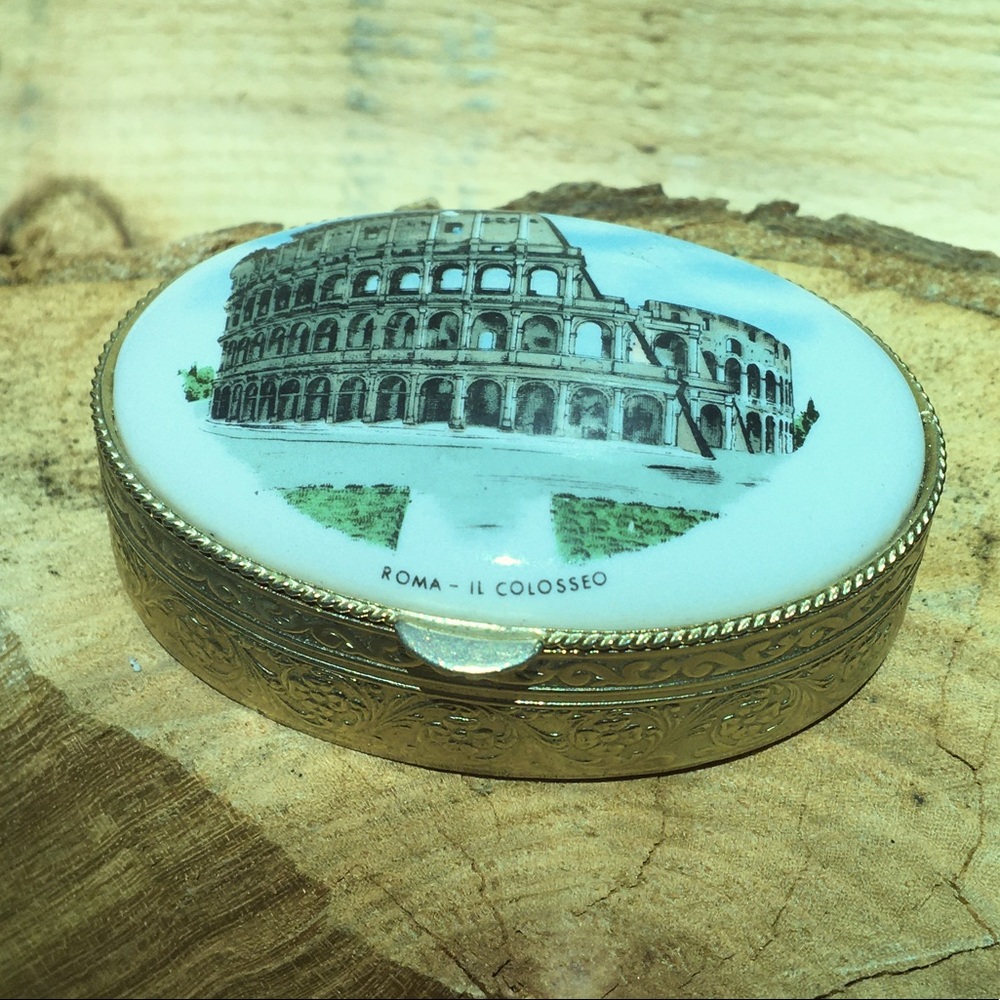 Vintage Rome colosseum pill case